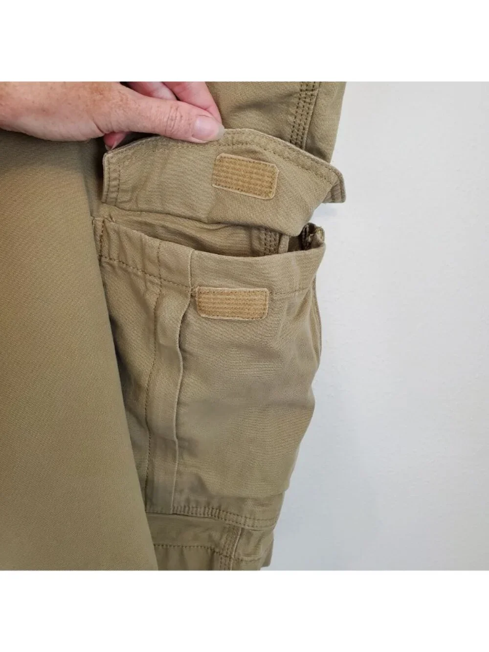 Carhartt khaki relaxed fit cargo work shorts